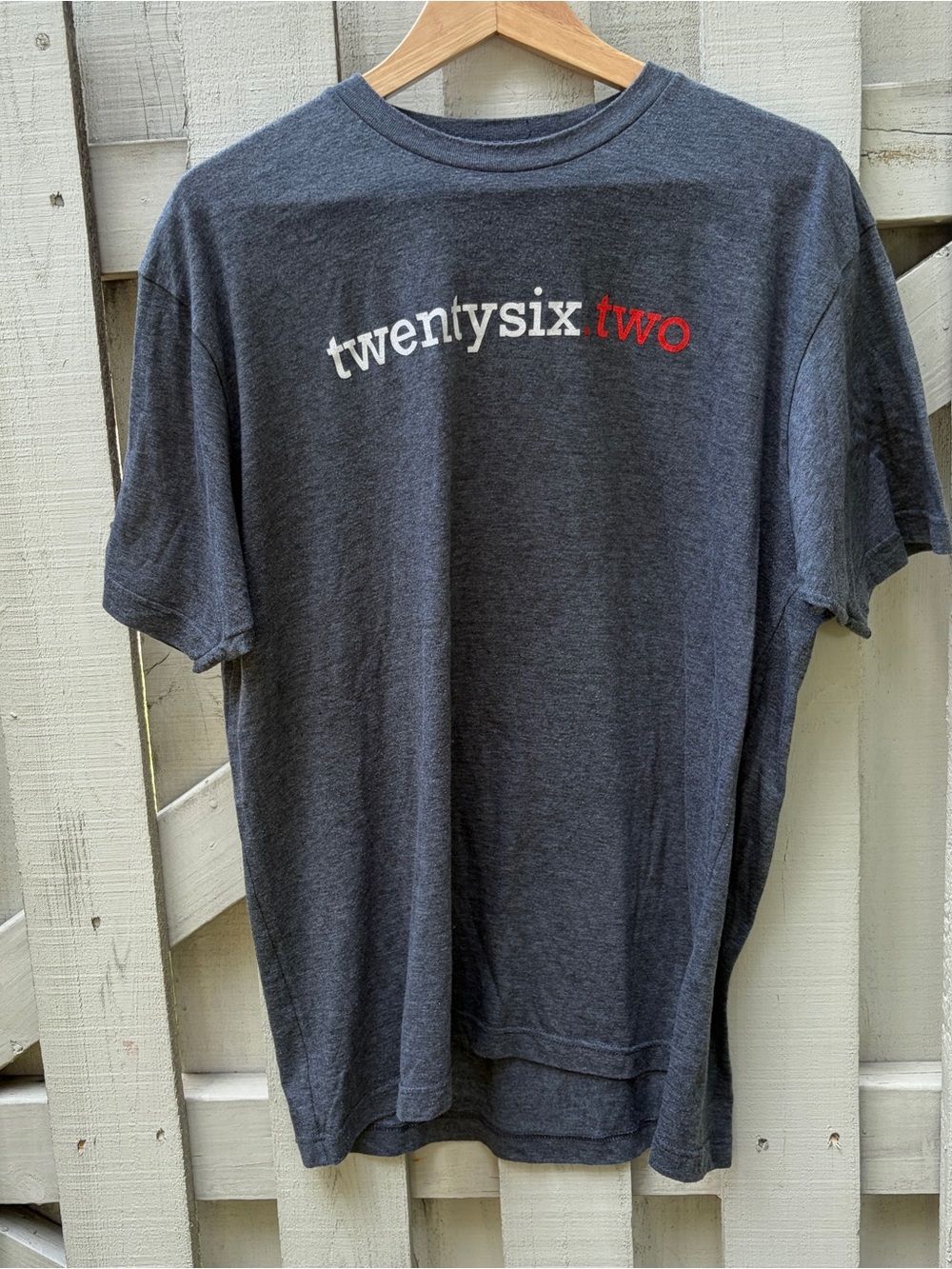 ROAD iD Twentysix Two Marathon Runner Graphic T-Shirt Men's XL GUC Gray